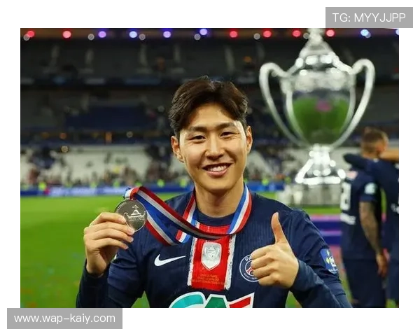 恩里克赛后狂赞门神萨福诺夫+亚洲天王李刚仁，承认侥幸但肯定胜利价值